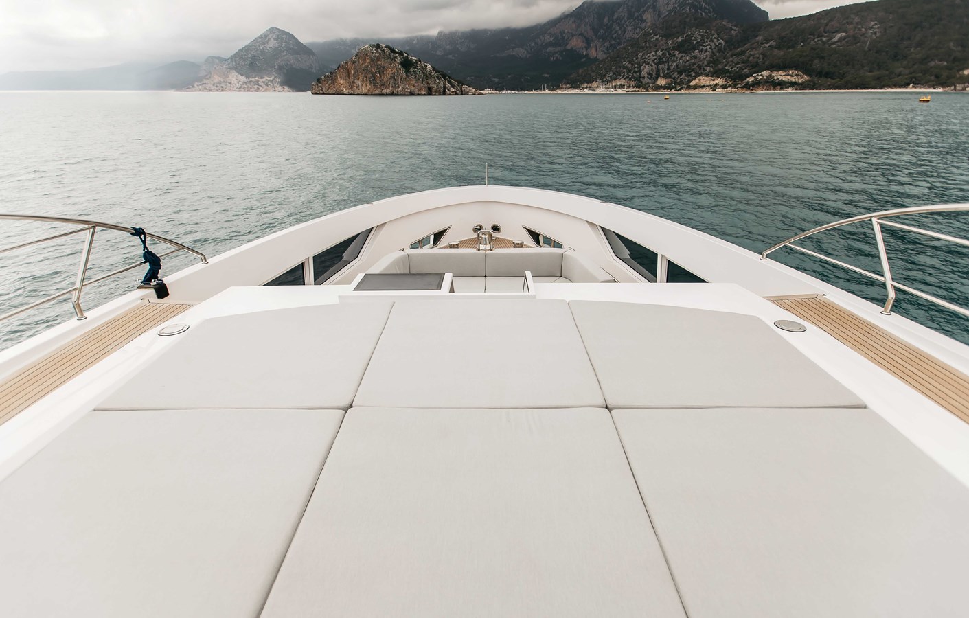 Bering Yachts Motor Yacht PAPILLON For Sale