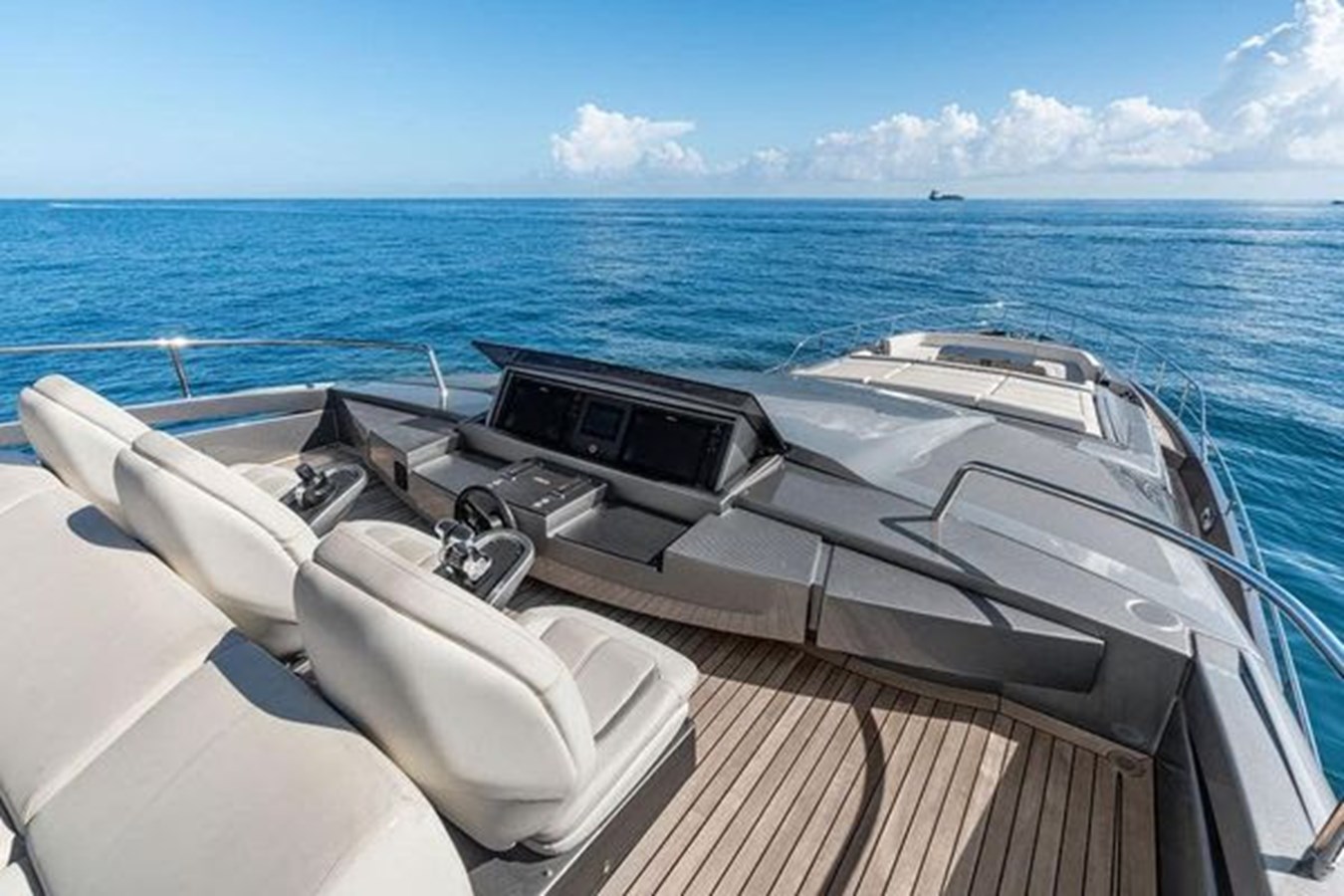 Pershing Motor Yacht One Spin 3 For Sale