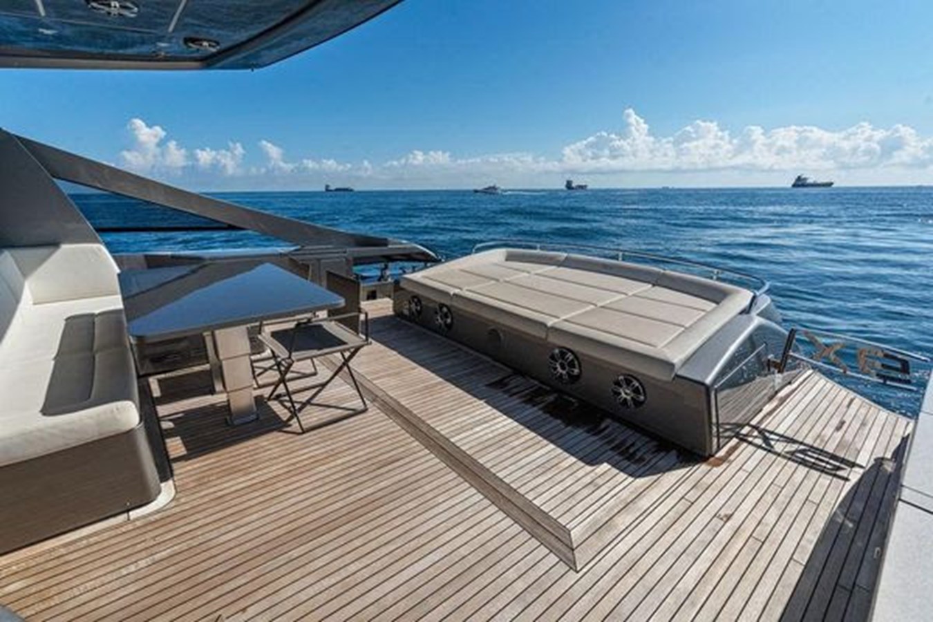 Pershing Motor Yacht One Spin 3 For Sale