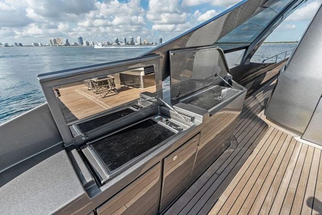 Pershing Motor Yacht One Spin 3 For Sale
