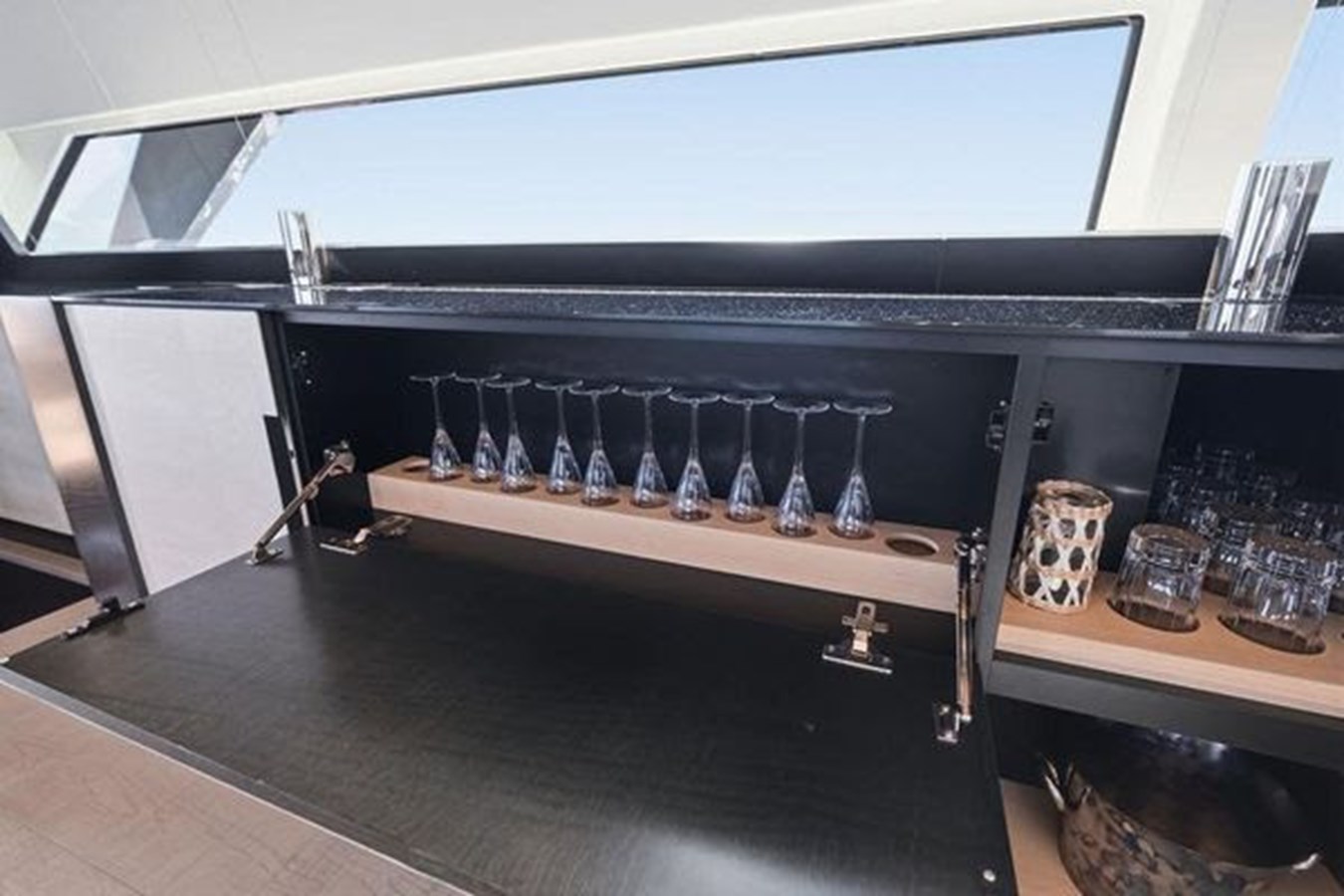 Pershing Motor Yacht One Spin 3 For Sale