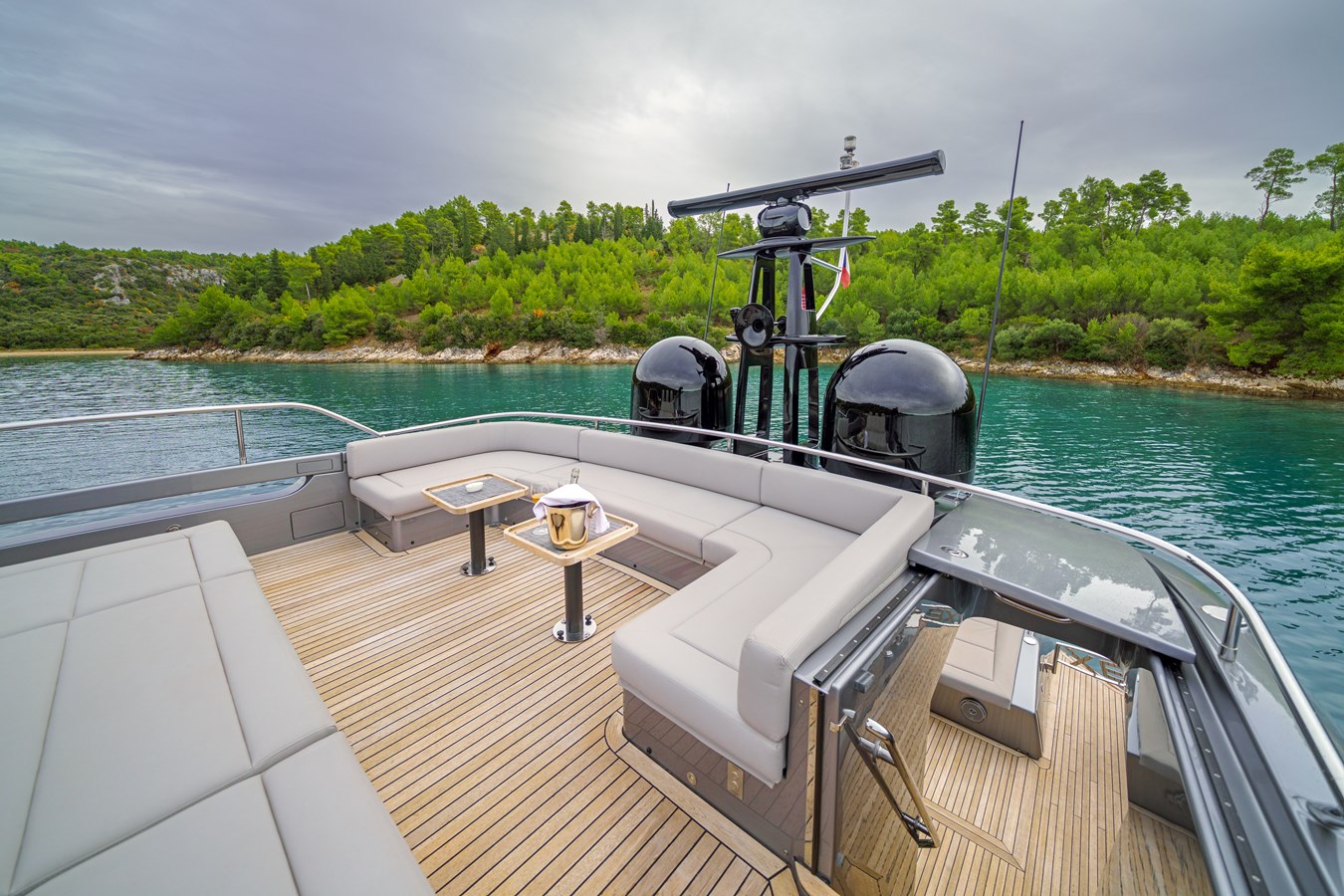 Pershing Motor Yacht MAVIS For Sale