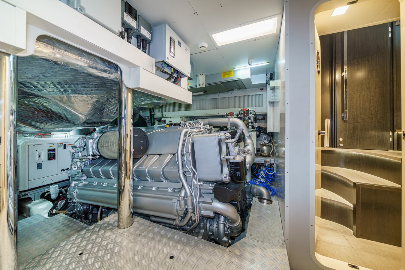 Pershing Motor Yacht MAVIS For Sale