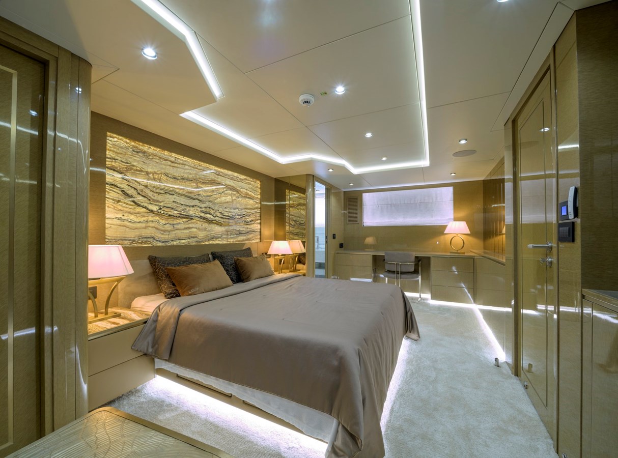 Blaundus Yachts Motor Yacht EBYSHINE For Sale