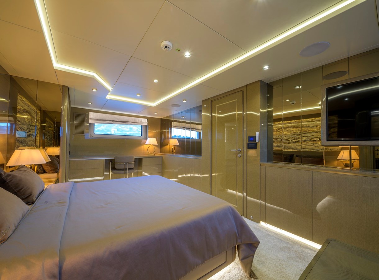 Blaundus Yachts Motor Yacht EBYSHINE For Sale
