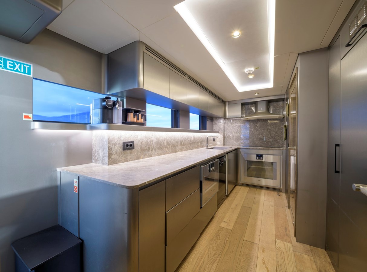 Blaundus Yachts Motor Yacht EBYSHINE For Sale