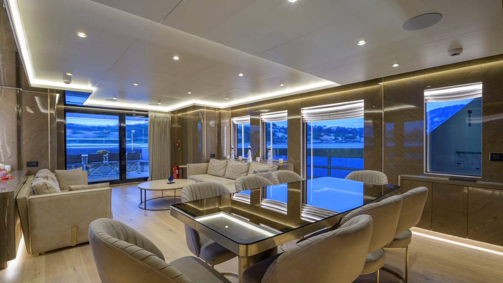 Blaundus Yachts Motor Yacht EBYSHINE For Sale