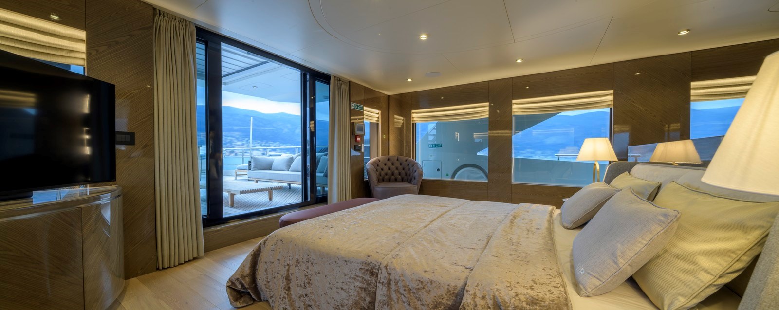 Blaundus Yachts Motor Yacht EBYSHINE For Sale