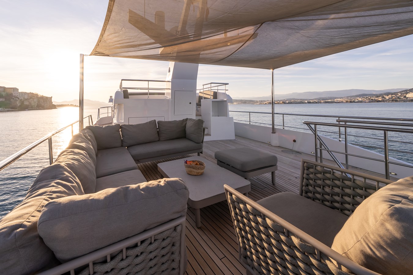 Lynx Yachts Motor Yacht HELIAD III For Sale