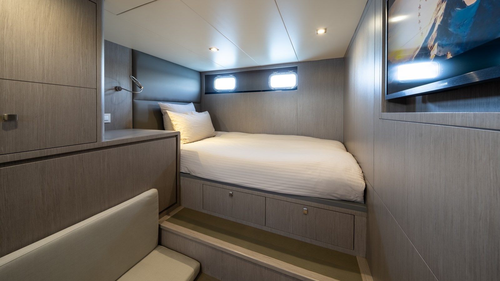 Lynx Yachts Motor Yacht HELIAD III For Sale