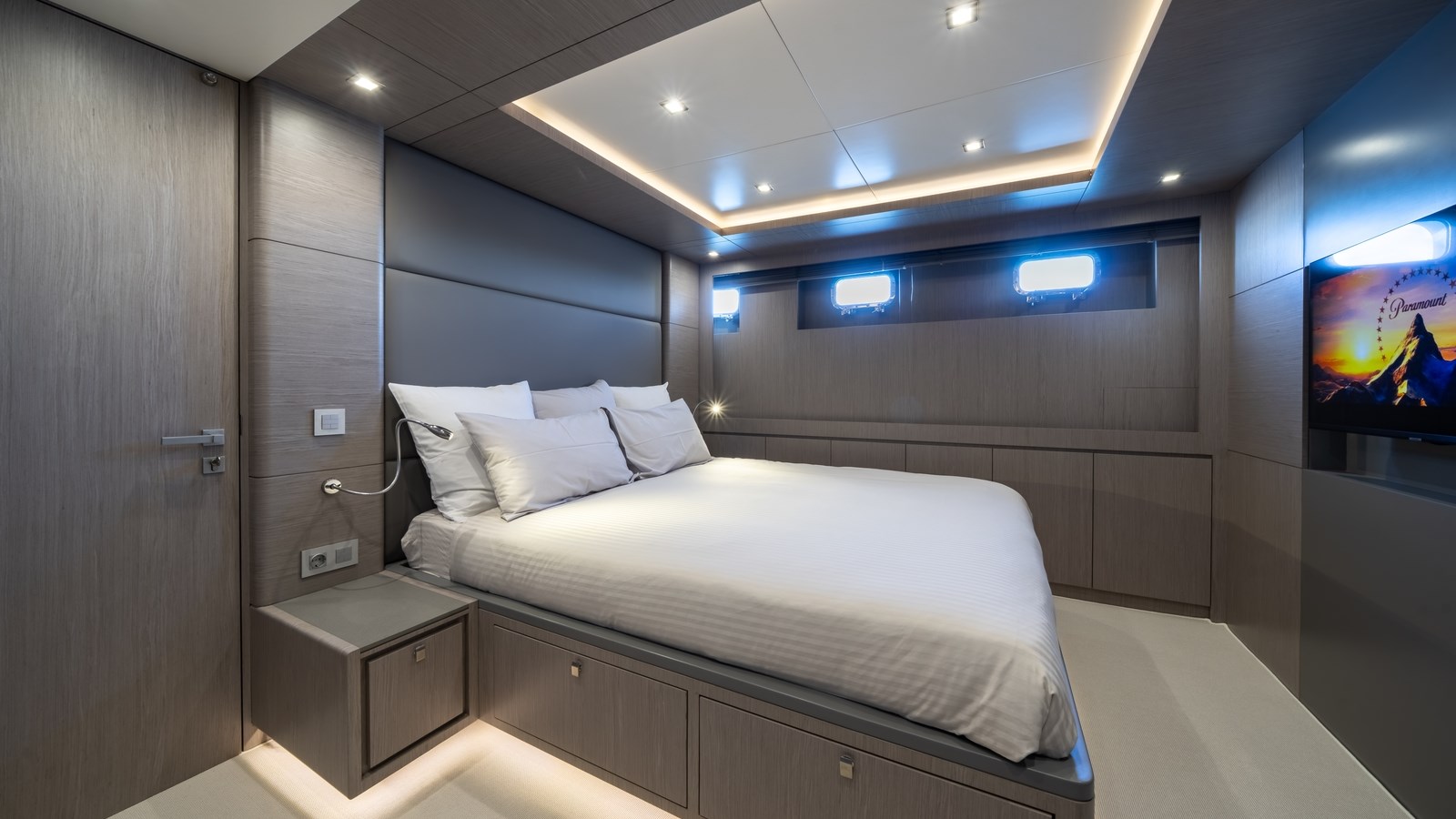 Lynx Yachts Motor Yacht HELIAD III For Sale