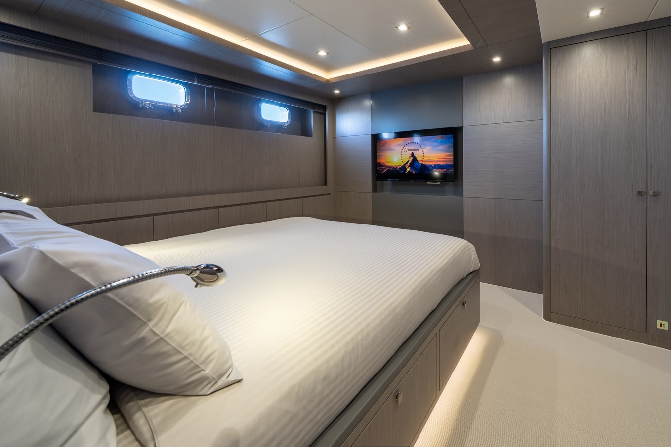 Lynx Yachts Motor Yacht HELIAD III For Sale