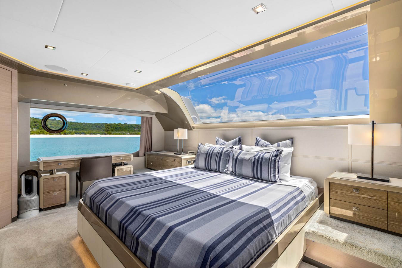 Ocean Alexander Motor Boat LUCIA For Sale