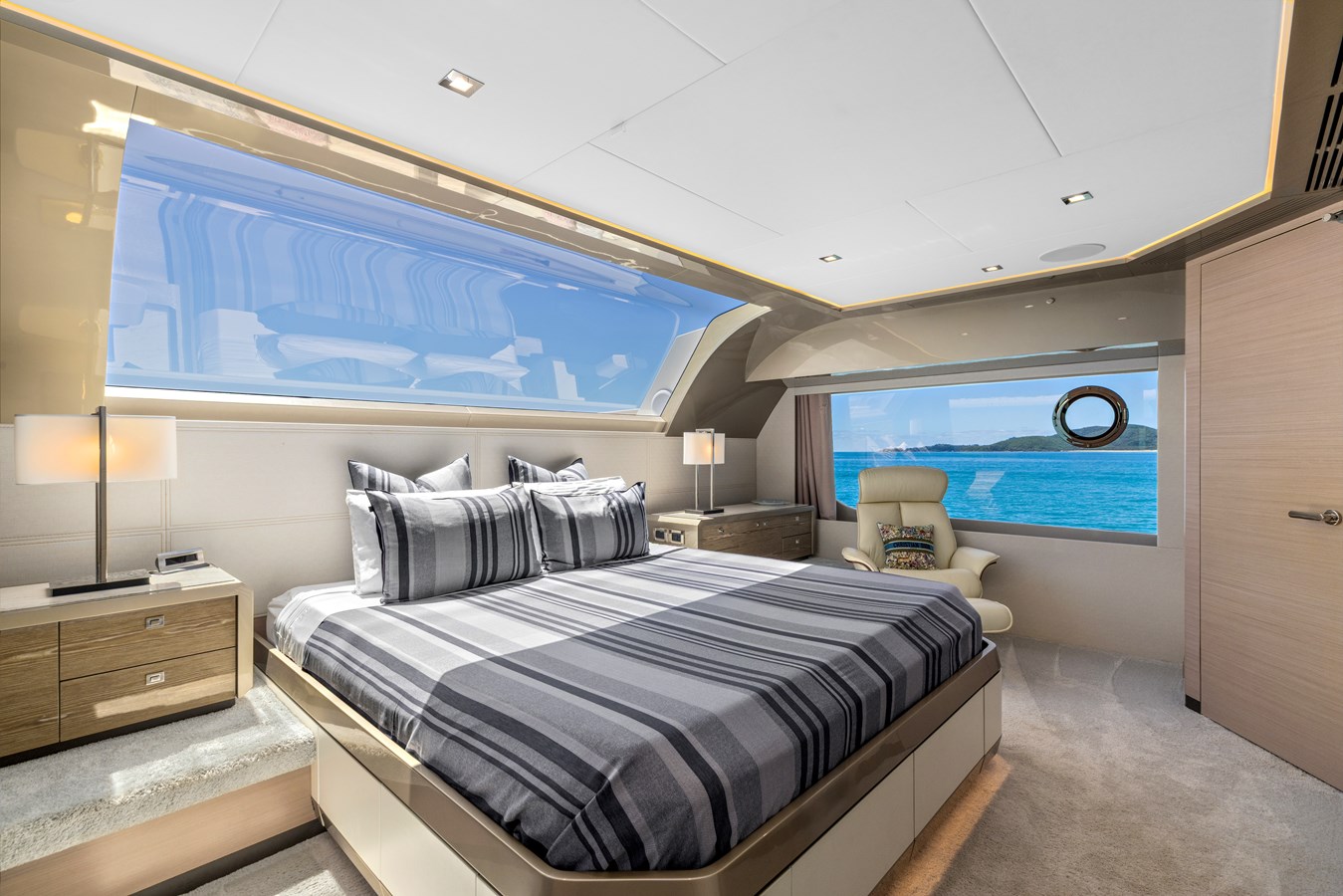 Ocean Alexander Motor Boat LUCIA For Sale