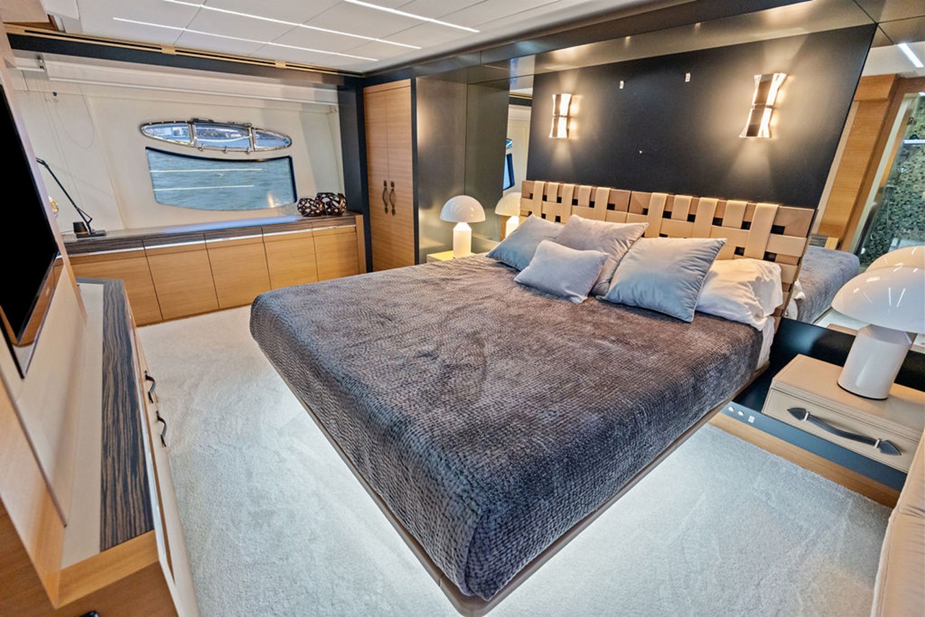 Pershing Motor Yacht Cersei For Sale