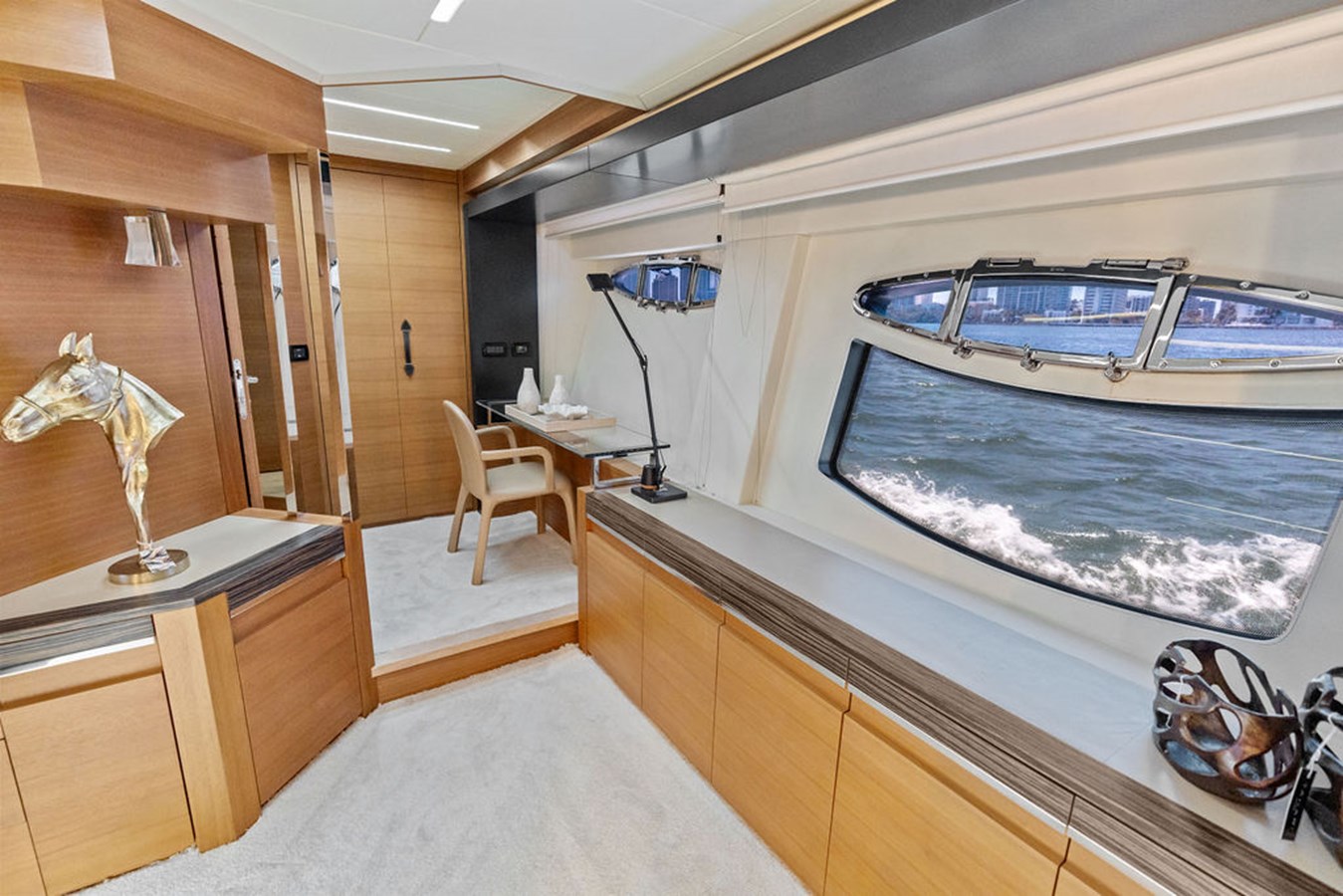 Pershing Motor Yacht Cersei For Sale
