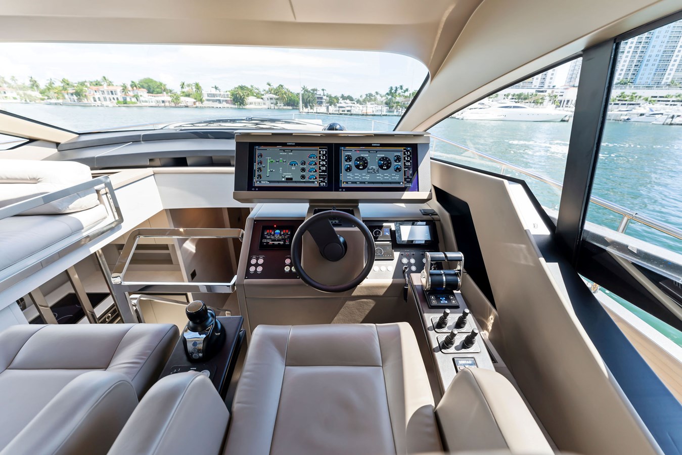 Pershing Motor Yacht QUANTUM For Sale