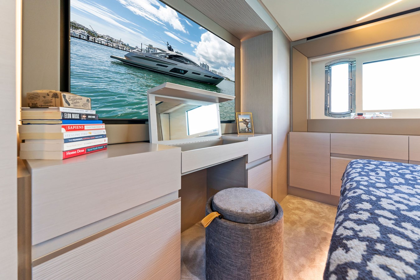 Pershing Motor Yacht QUANTUM For Sale