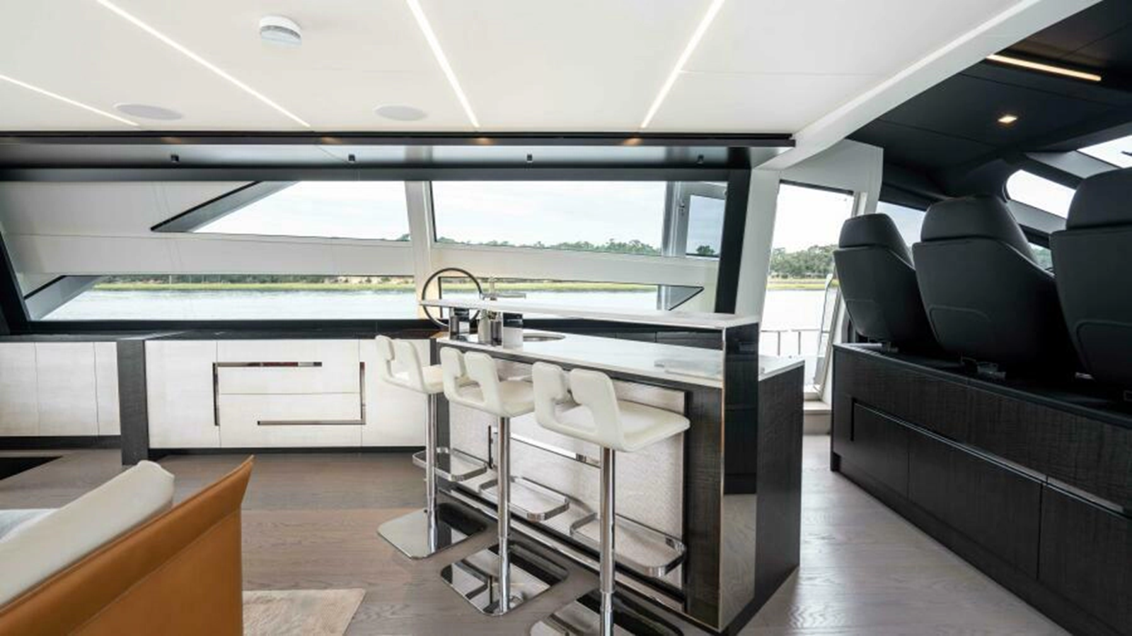 Pershing Motor Yacht STALLION For Sale