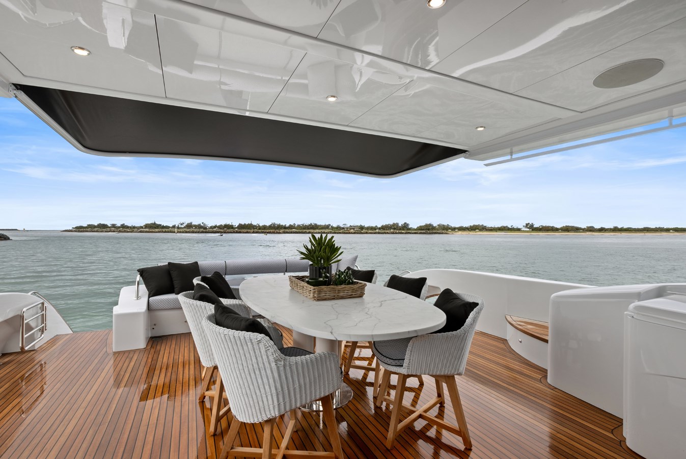 Warren Yachts Motor Yacht Warren 87 For Sale