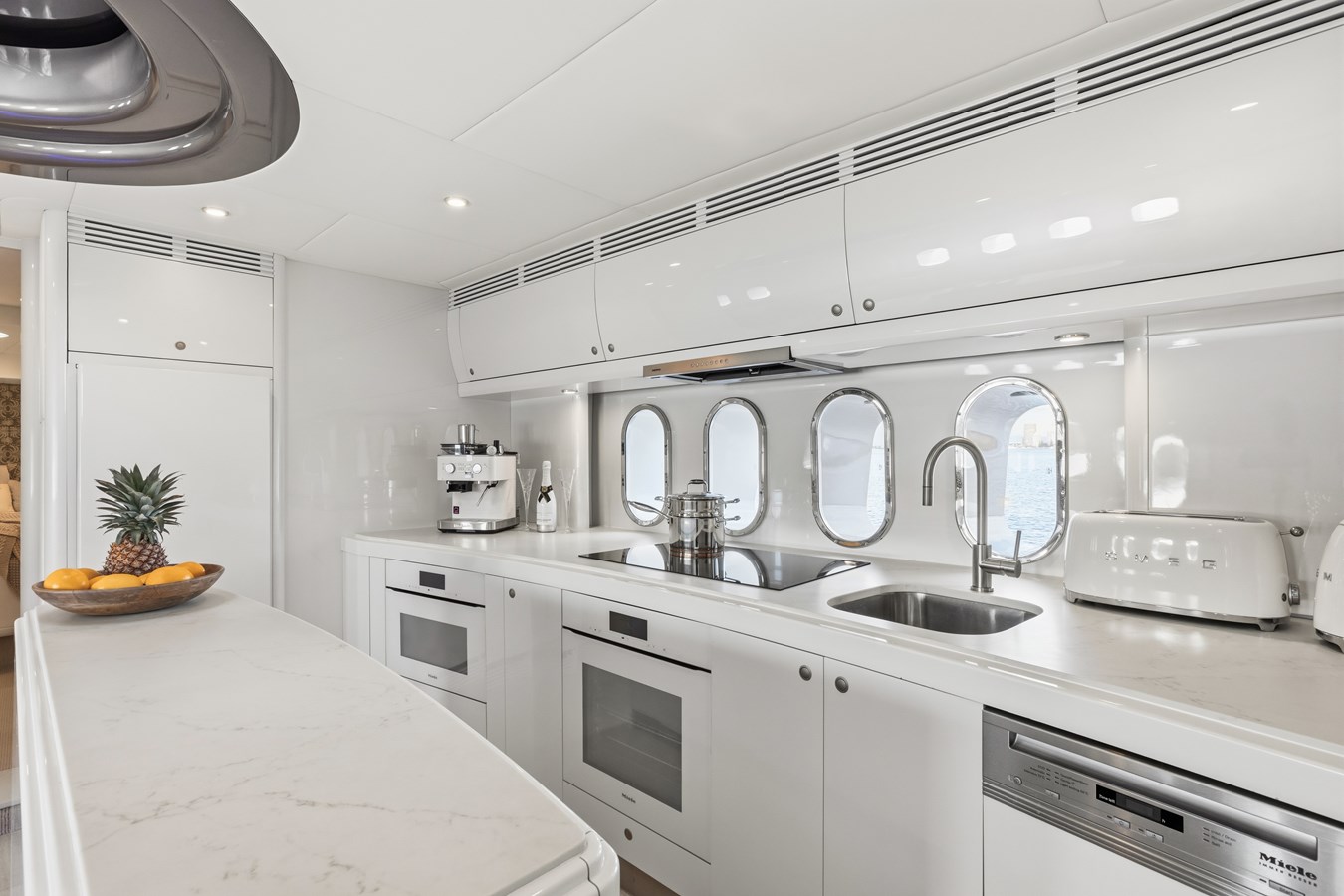 Warren Yachts Motor Yacht Warren 87 For Sale