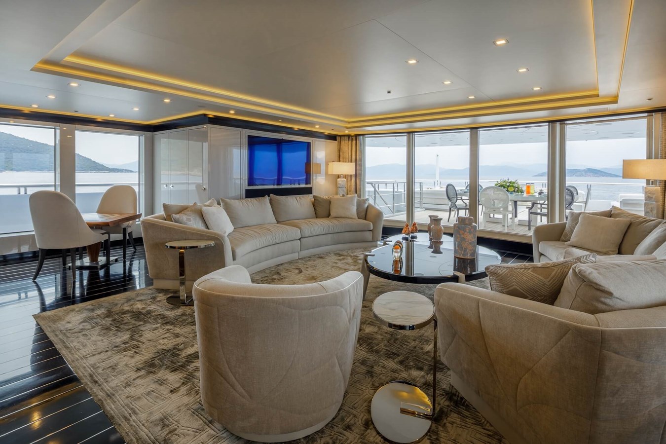 Nobiskrug Motor Yacht LADY VERA For Sale