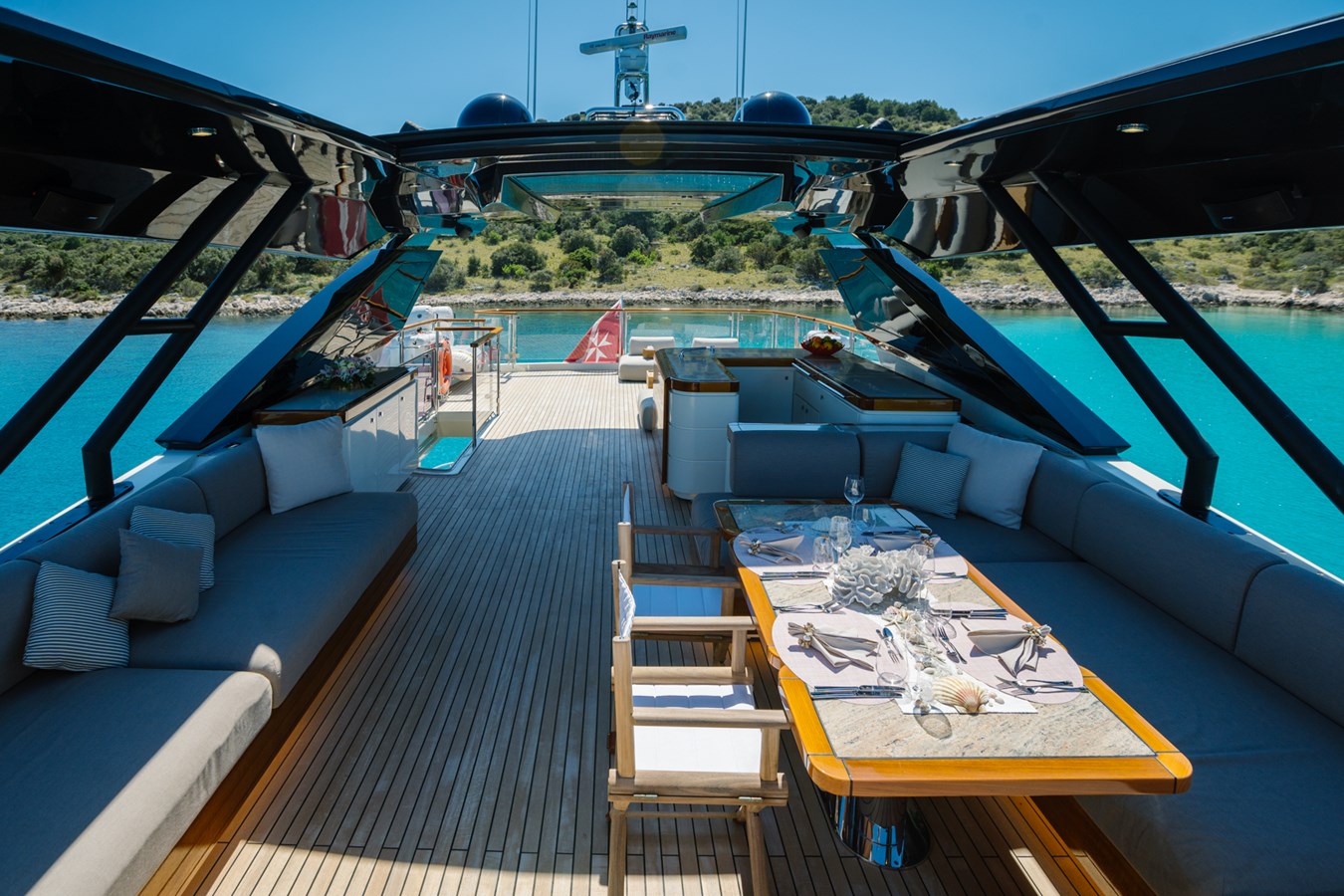 Monte Carlo Yachts Motor Yacht VIVALDI For Sale