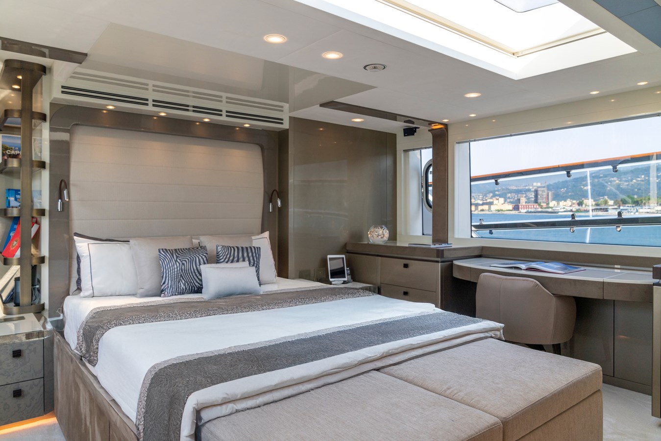 Monte Carlo Yachts Motor Yacht VIVALDI For Sale