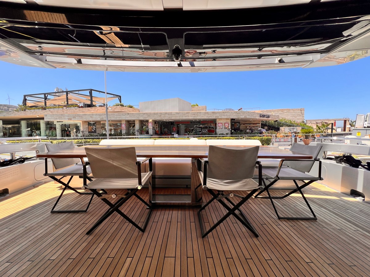 Riva Yacht Motor Yacht Riva 100 Corsaro For Sale