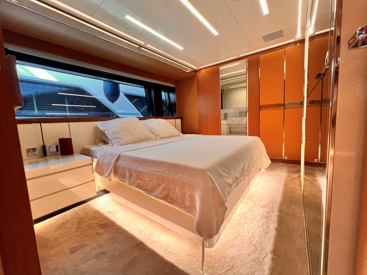 Riva Yacht Motor Yacht Riva 100 Corsaro For Sale