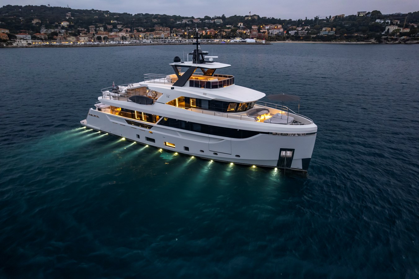 Blaundus Yachts Motor Yacht EBYSHINE For Sale
