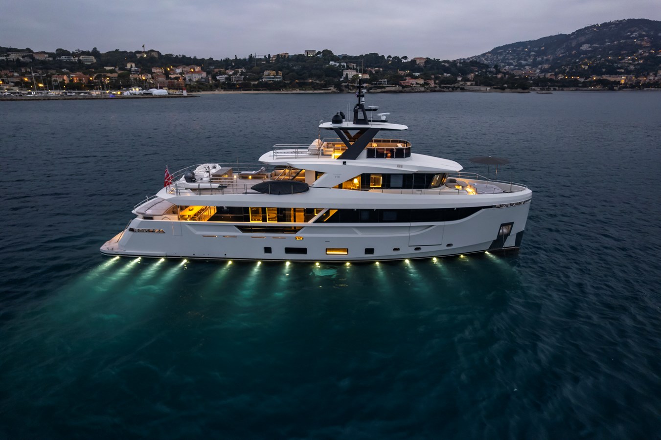 Blaundus Yachts Motor Yacht EBYSHINE For Sale