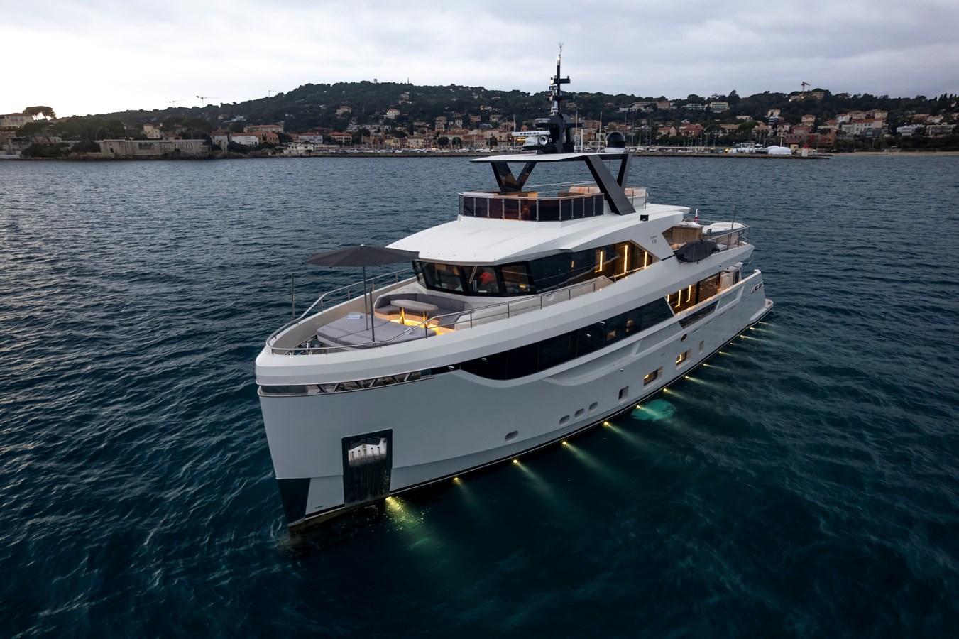 Blaundus Yachts Motor Yacht EBYSHINE For Sale