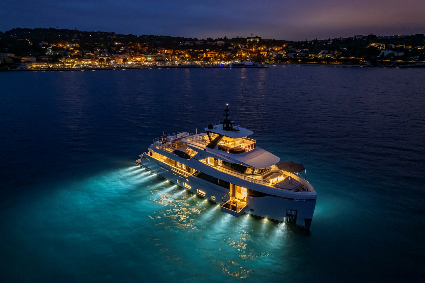 Blaundus Yachts Motor Yacht EBYSHINE For Sale