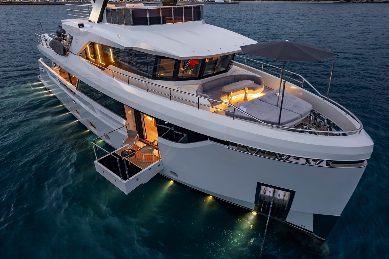 Blaundus Yachts Motor Yacht EBYSHINE For Sale