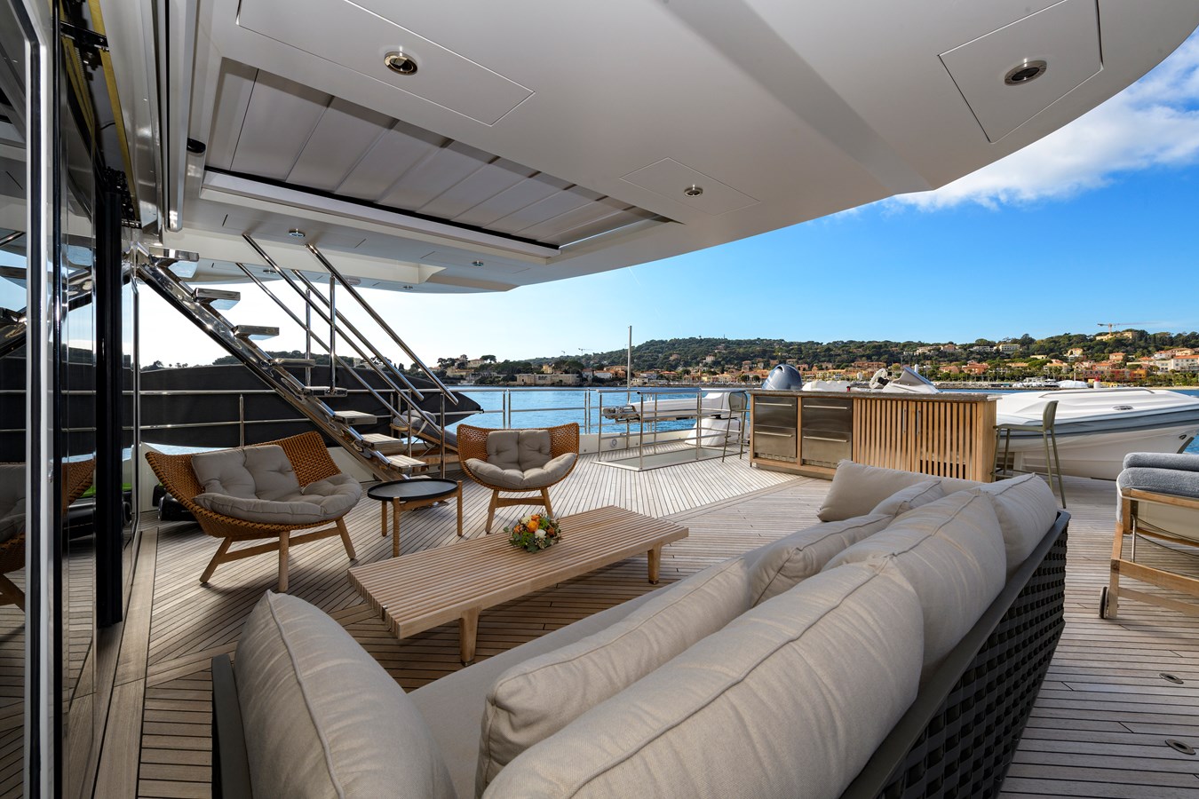 Blaundus Yachts Motor Yacht EBYSHINE For Sale