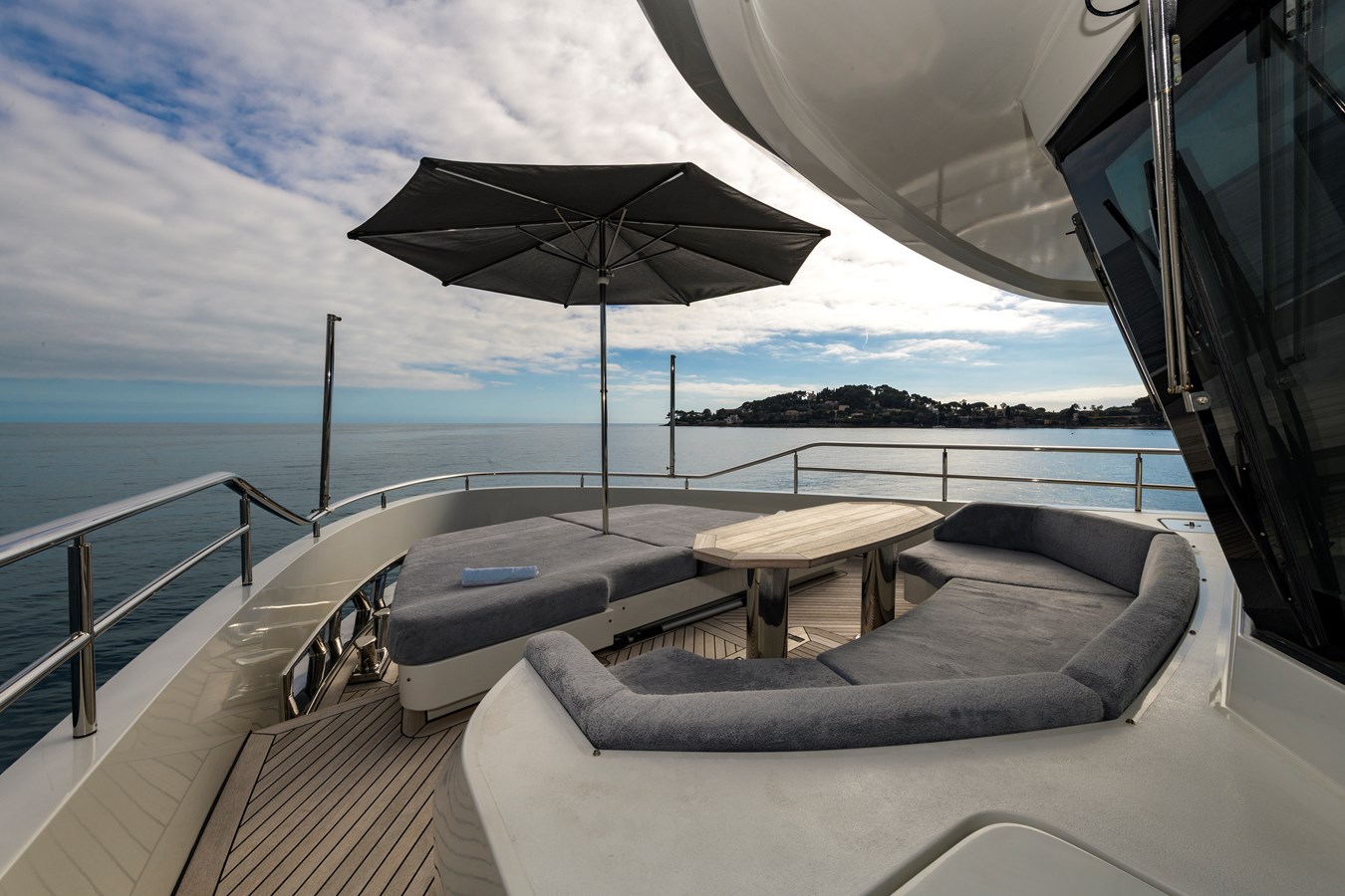Blaundus Yachts Motor Yacht EBYSHINE For Sale