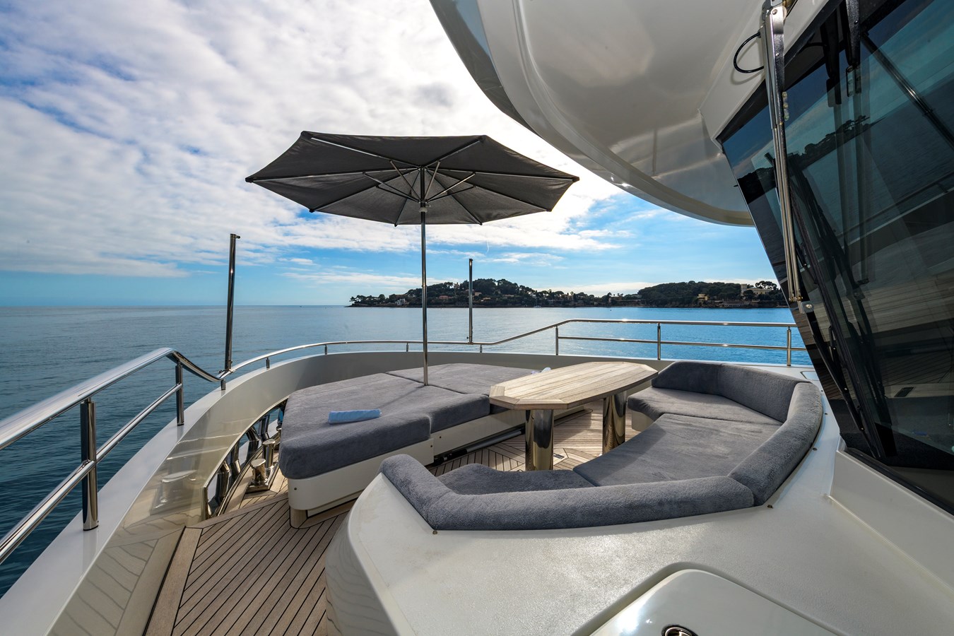 Blaundus Yachts Motor Yacht EBYSHINE For Sale