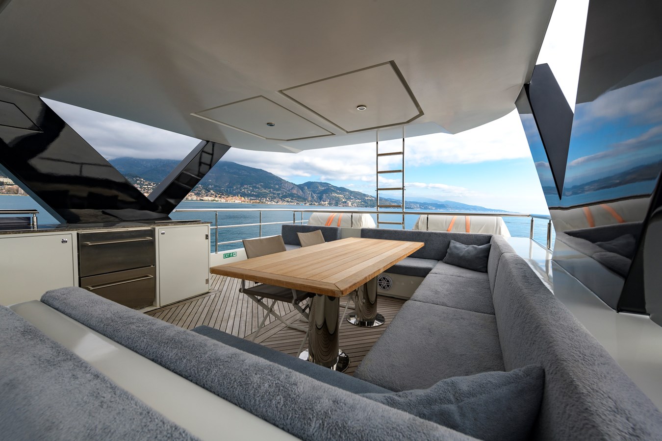 Blaundus Yachts Motor Yacht EBYSHINE For Sale