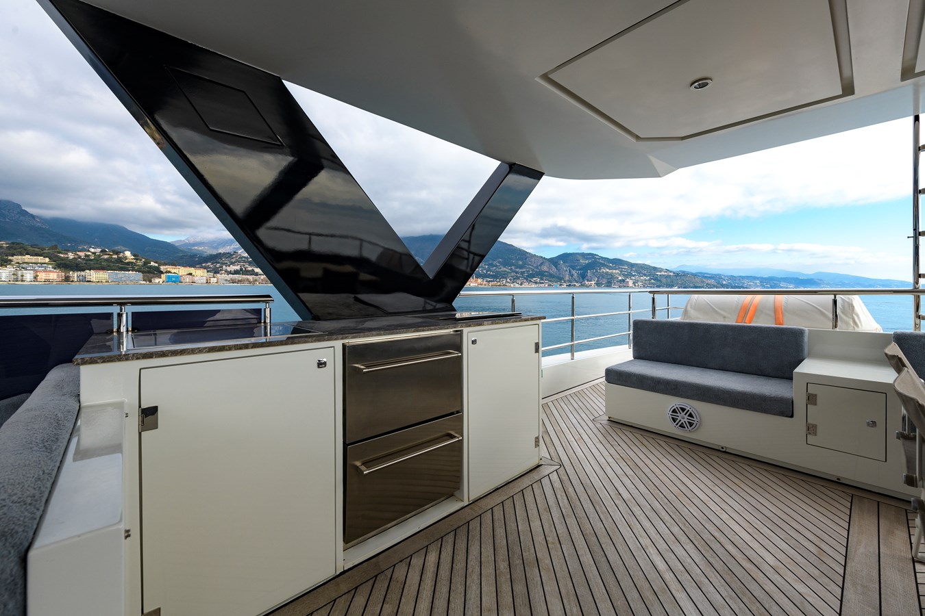 Blaundus Yachts Motor Yacht EBYSHINE For Sale