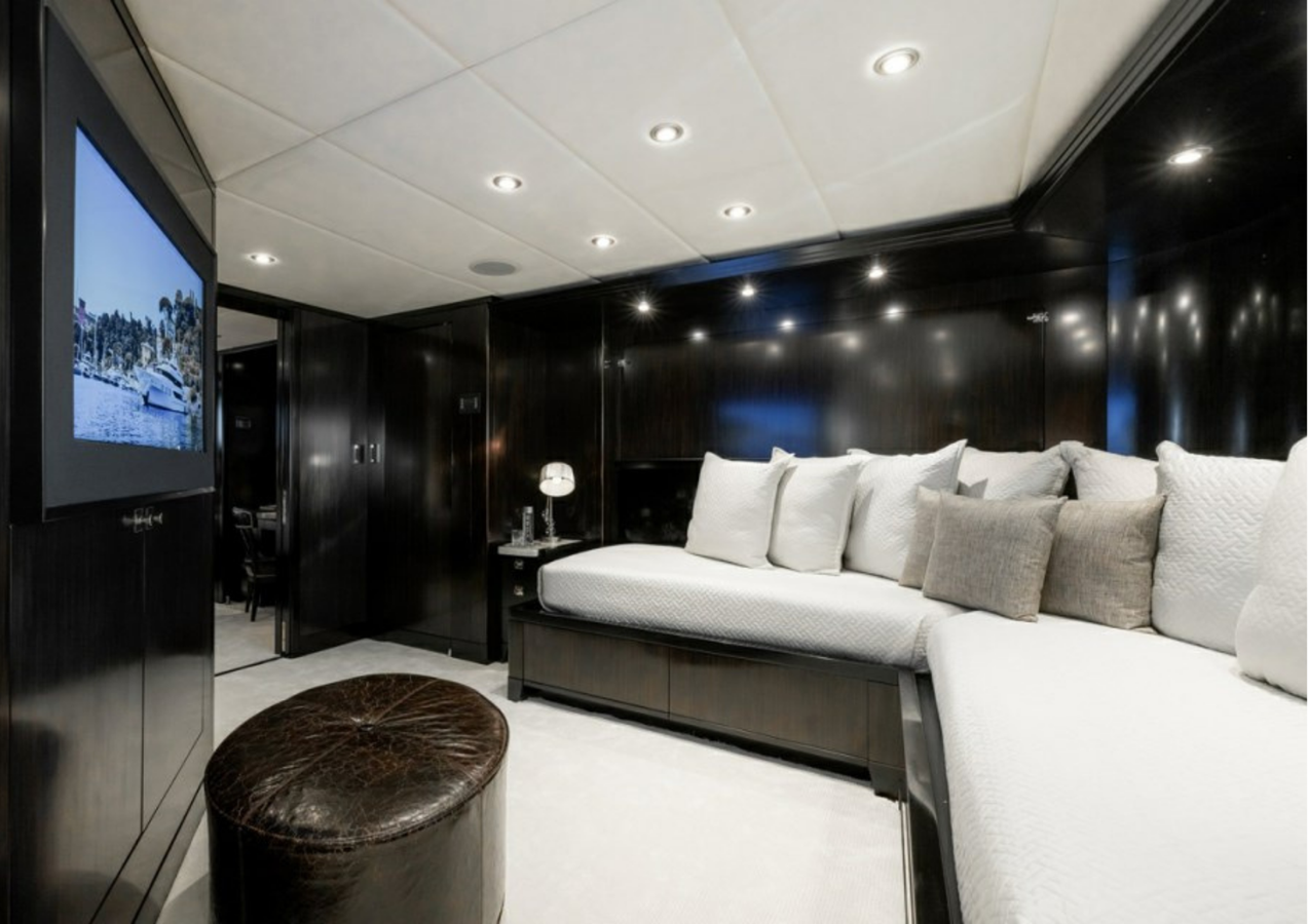 Trinity Yachts Motor Yacht CARPE DIEM For Sale