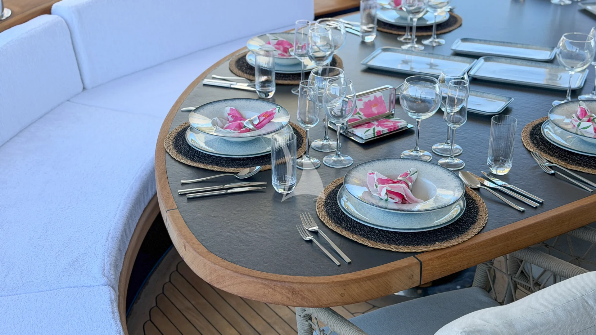 OGUZ KHAN Charter Yacht