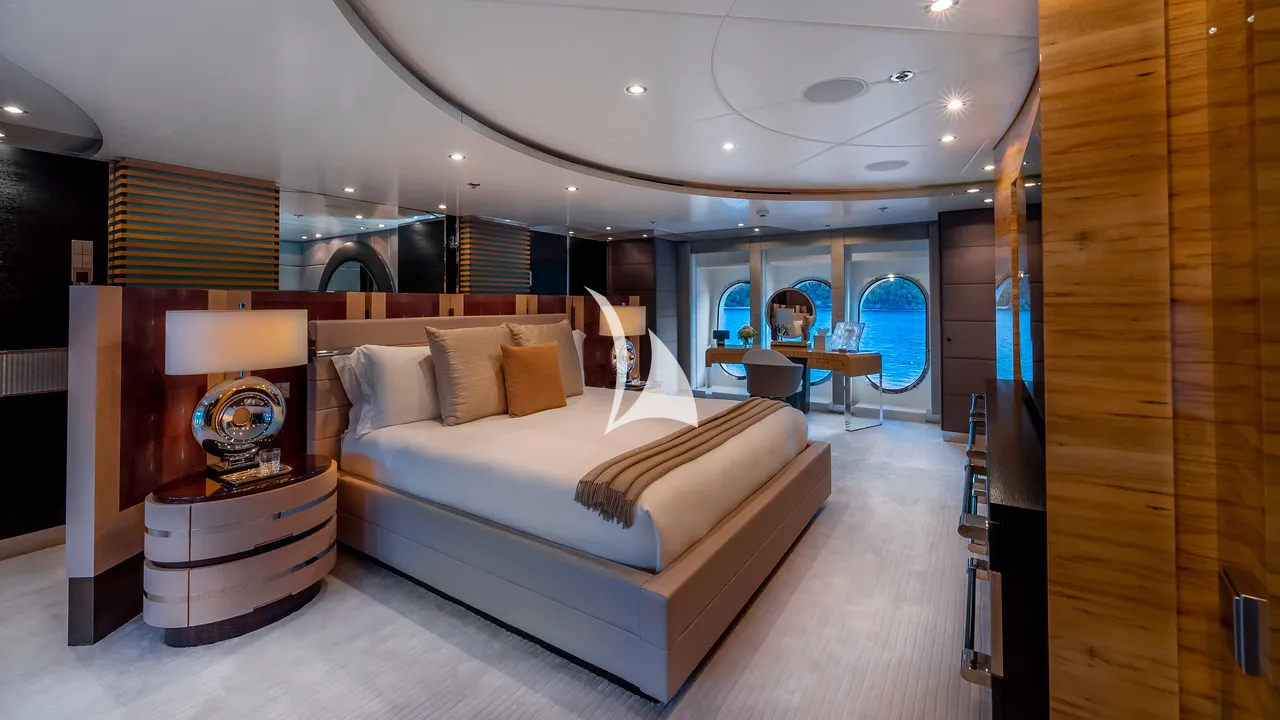 SCOTT FREE Charter Yacht
