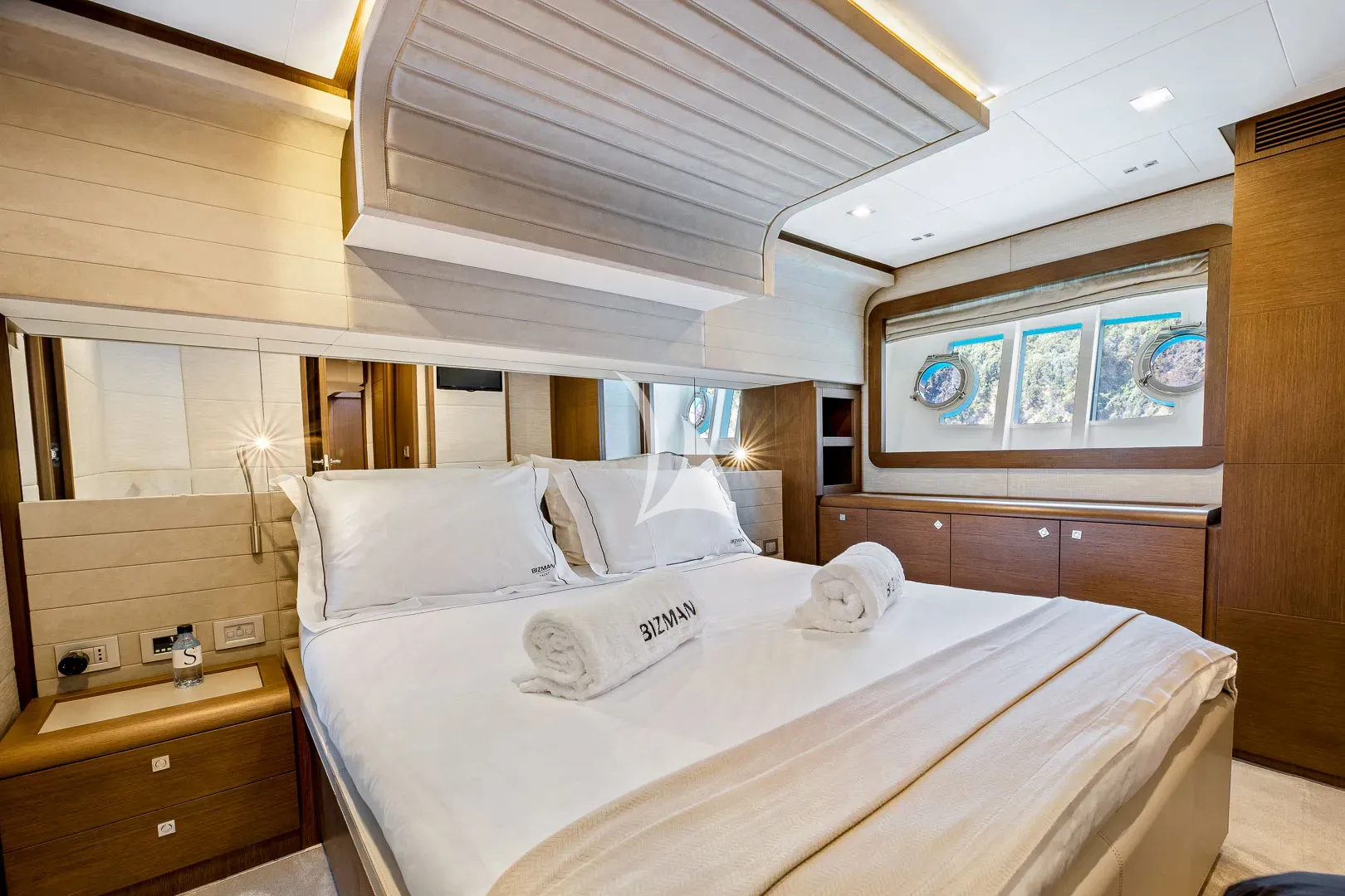LEON Charter Yacht