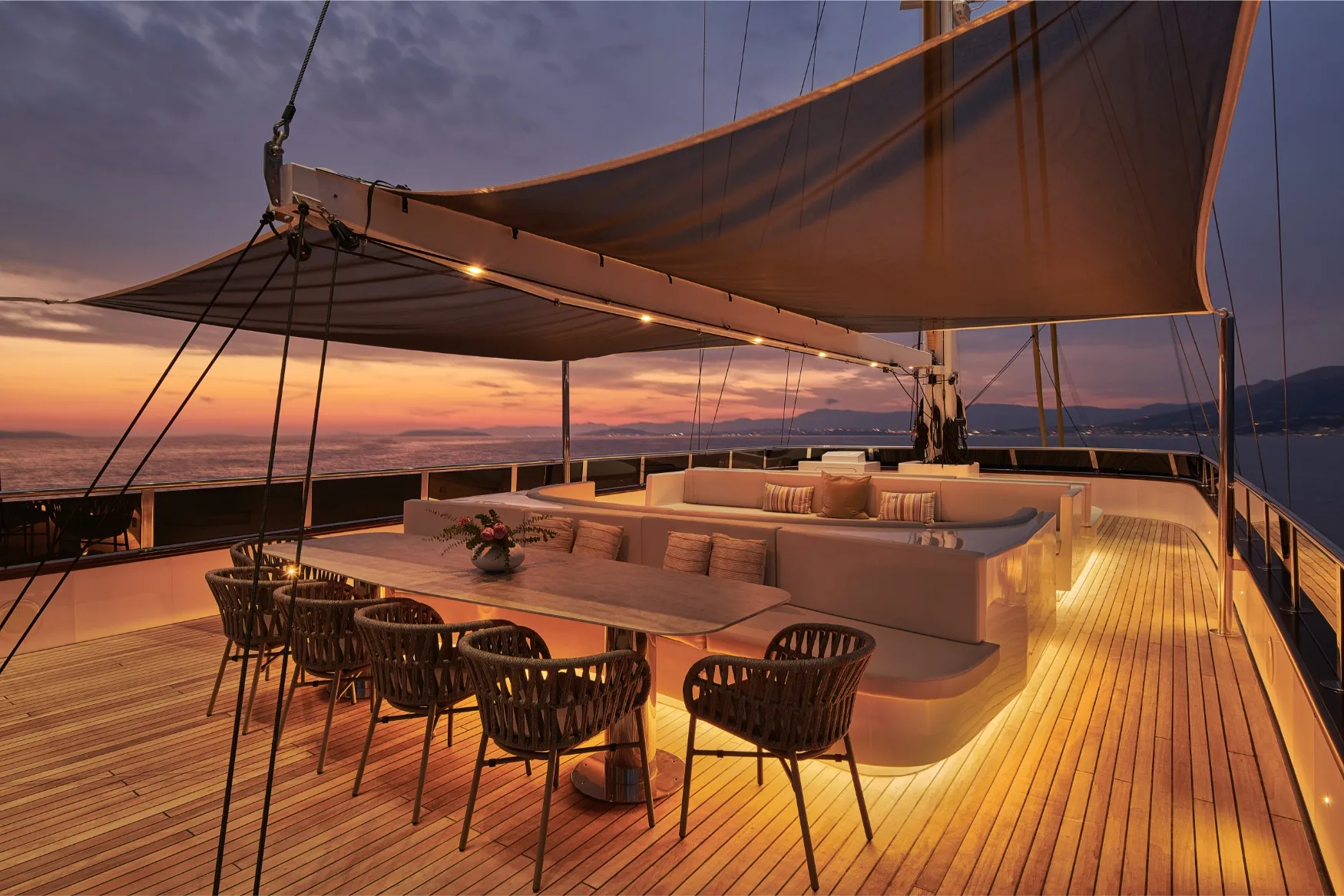 ANIMA MARIS Charter Yacht