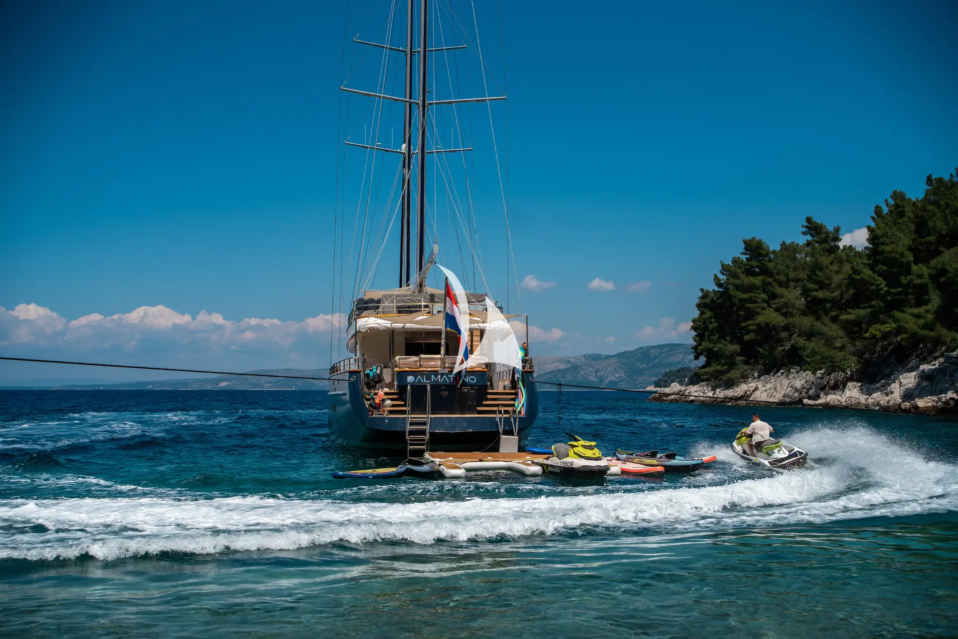 DALMATINO Charter Yacht