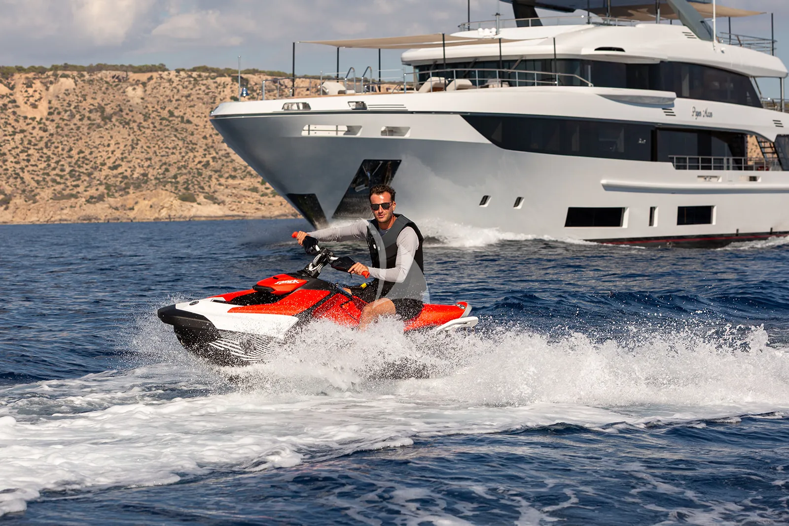 PAPER MOON Charter Yacht