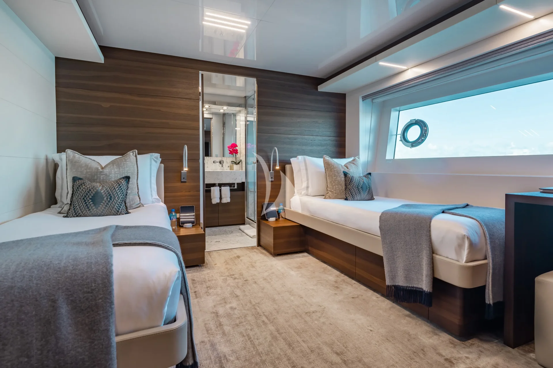 EROS Charter Yacht
