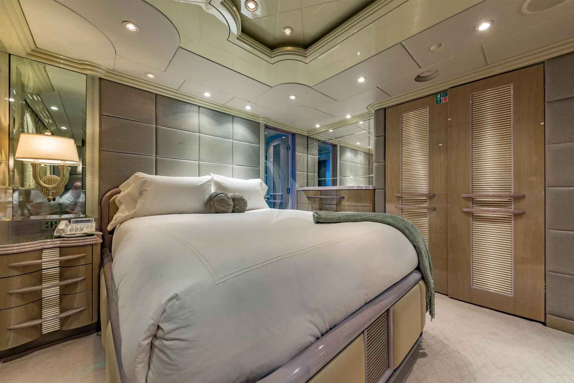 I LOVE THIS BOAT Charter Yacht