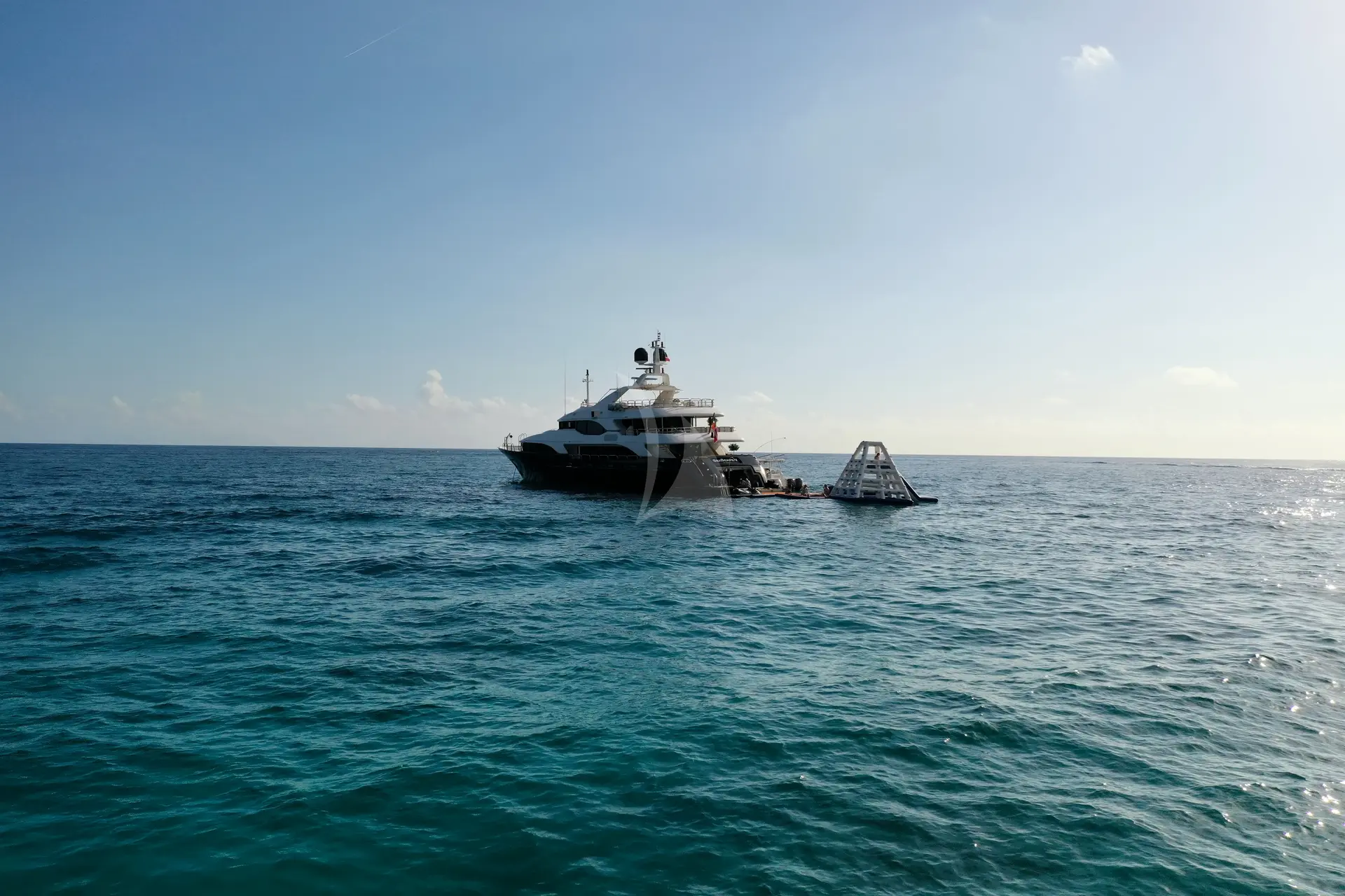 SEASCAPE V Charter Yacht